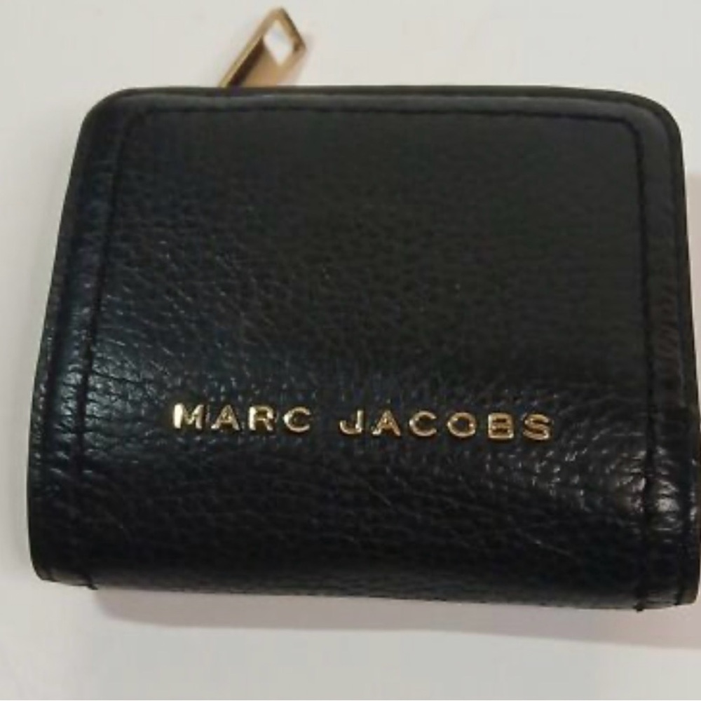 Marc Jacobs Black Leather Compact Zip Card Wallet with Gold Logo